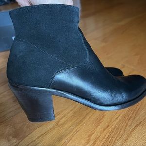 Great All Saints black leather two tone Hessain ankle boots with zipper, size 39